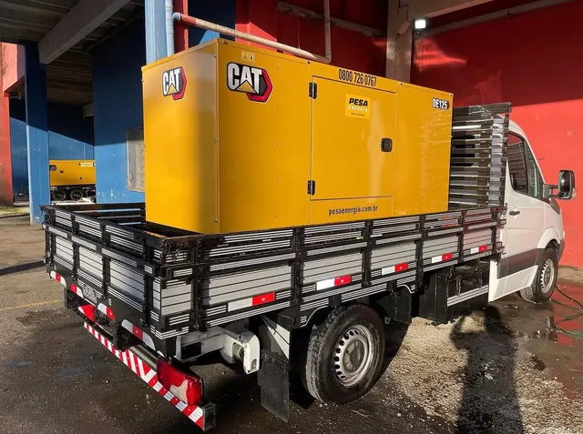 Gerador instalado em caminhão